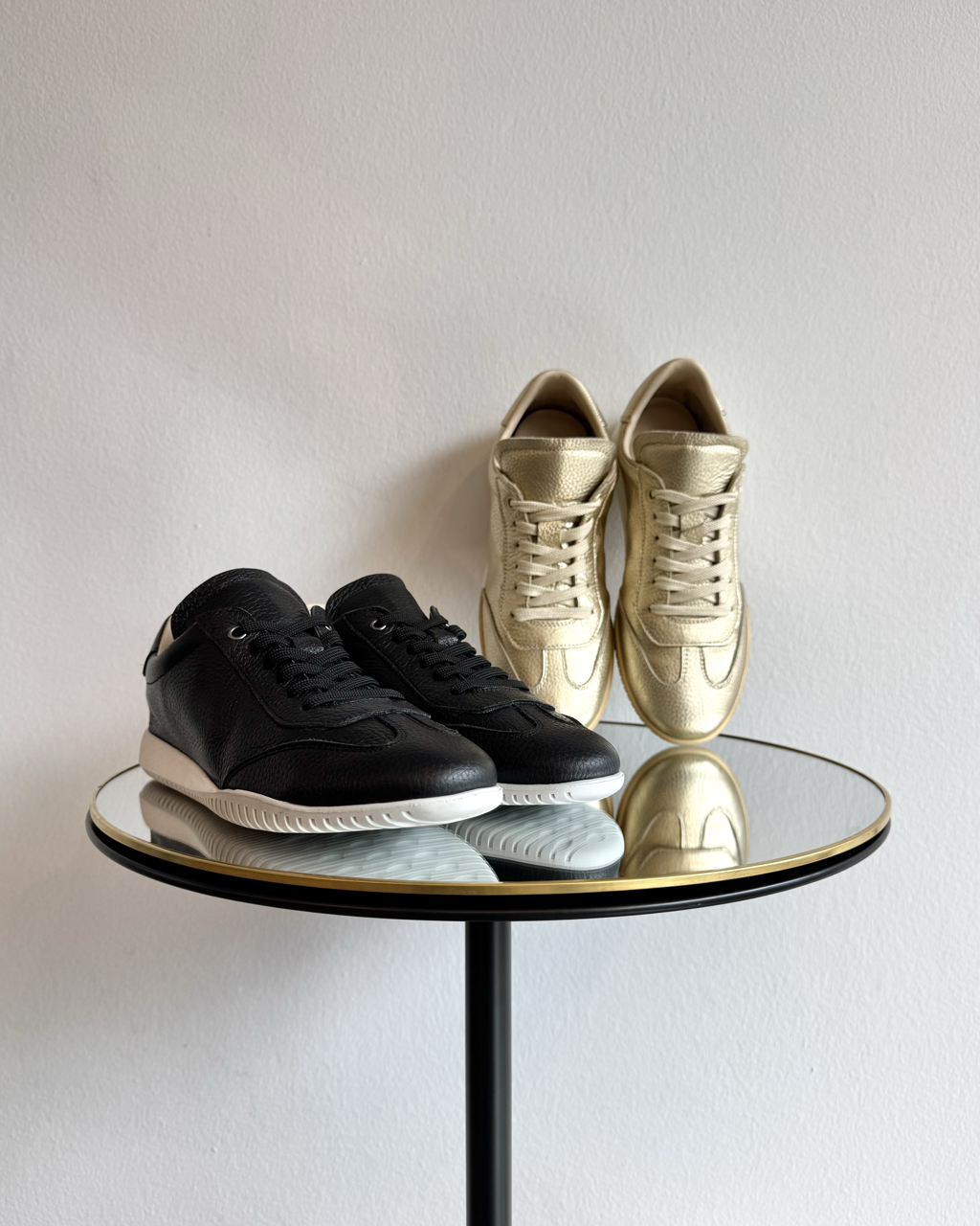 Sneakers "flat" pelle nero - immagine 2